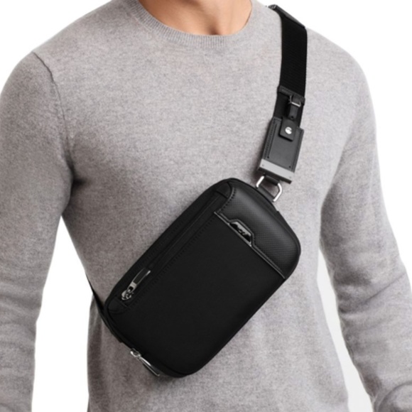 Tumi messina arrive utility pouch (cross body) - Picture 9 of 12